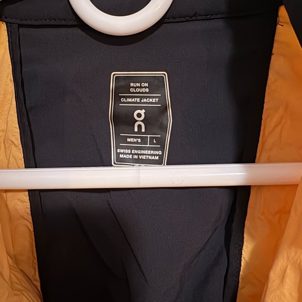 On Cloud Running Performance Climate Jacket - Men… - image 2